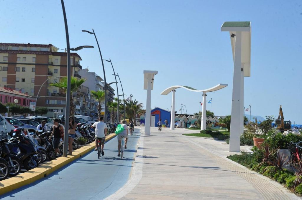 belo horizonte Bed and Breakfast Civitanova Marche Buitenkant foto